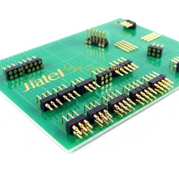 Low Profile Right Angle Pogo Pin Connector